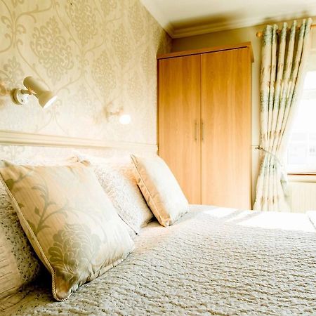 Riverwalk House B&B อูคเทอราร์ด ภายนอก รูปภาพ