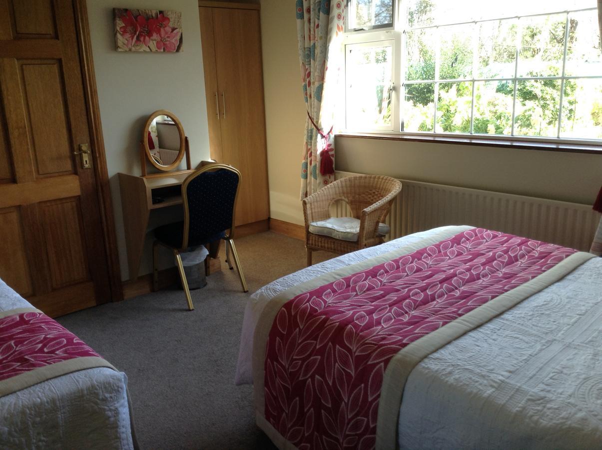 Riverwalk House B&B อูคเทอราร์ด ภายนอก รูปภาพ